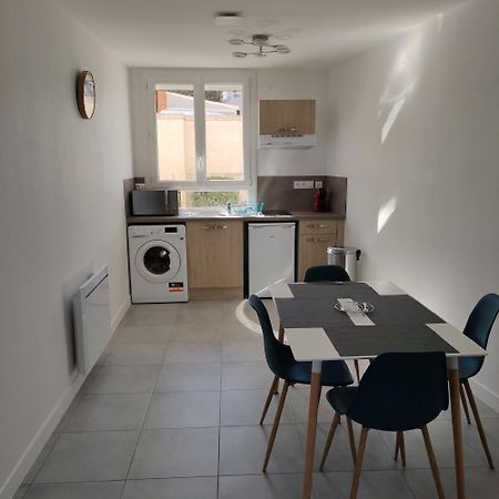 Appartement Cosy Avec Place De Parking Privee เลอม็องส์ ภายนอก รูปภาพ